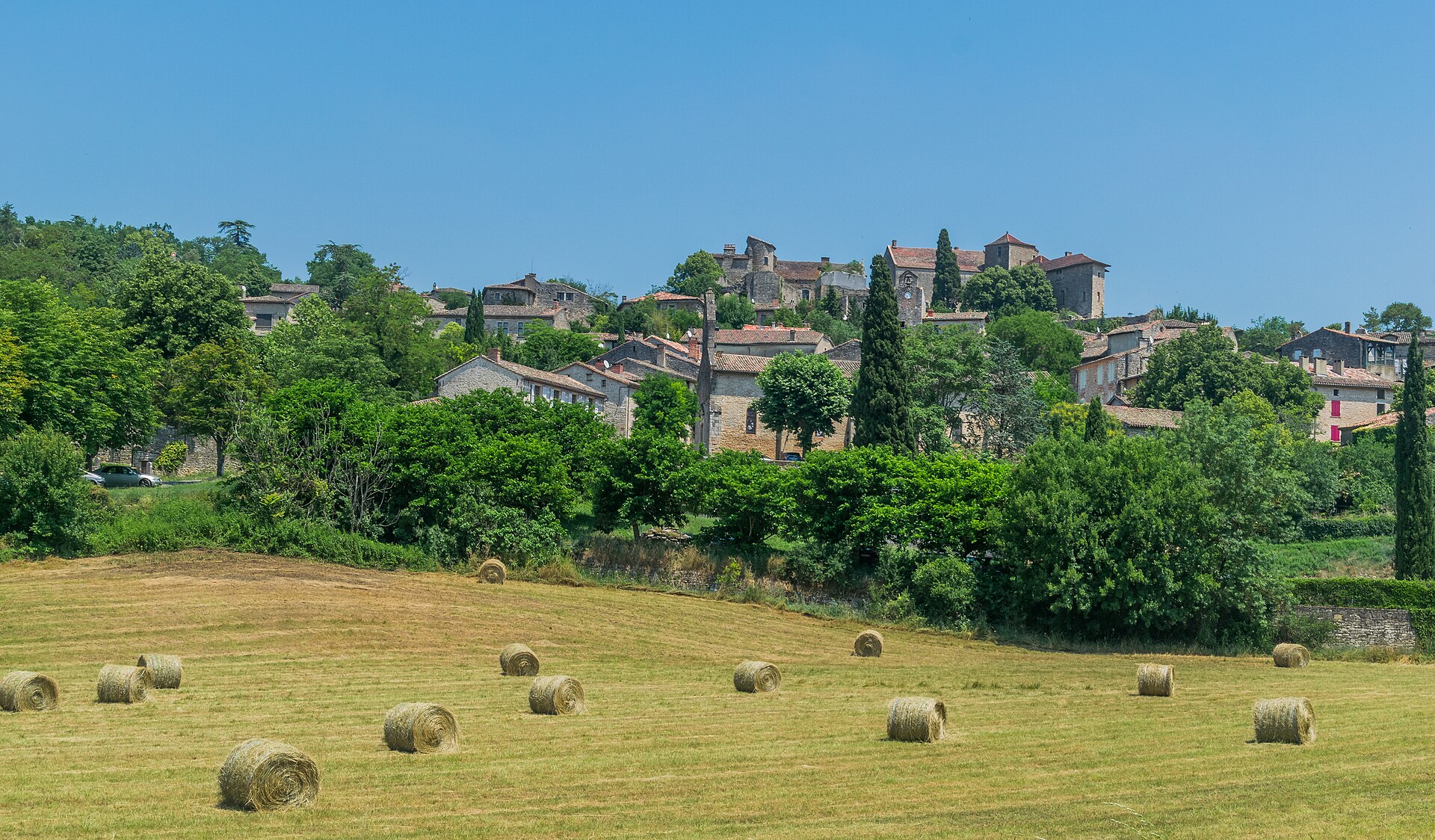 Bruniquel, village perché au-dessus de la confluence de l'Aveyron et de la Vère